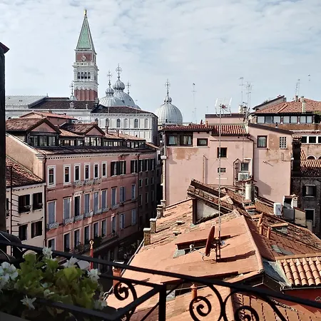 Residenza Tiziana Venice