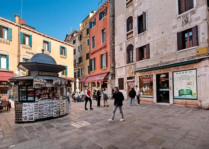 Residenza Tiziana Apartamento *