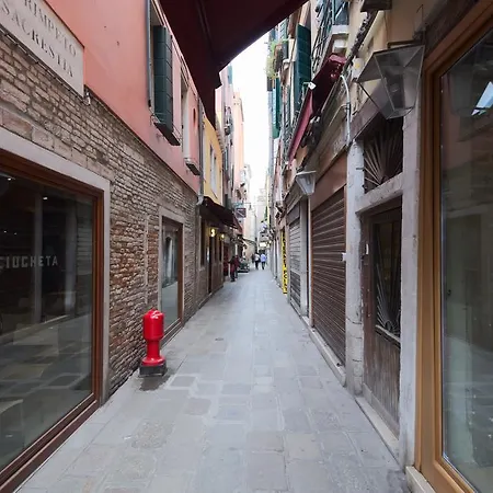 Residenza Tiziana Apartament Wenecja
